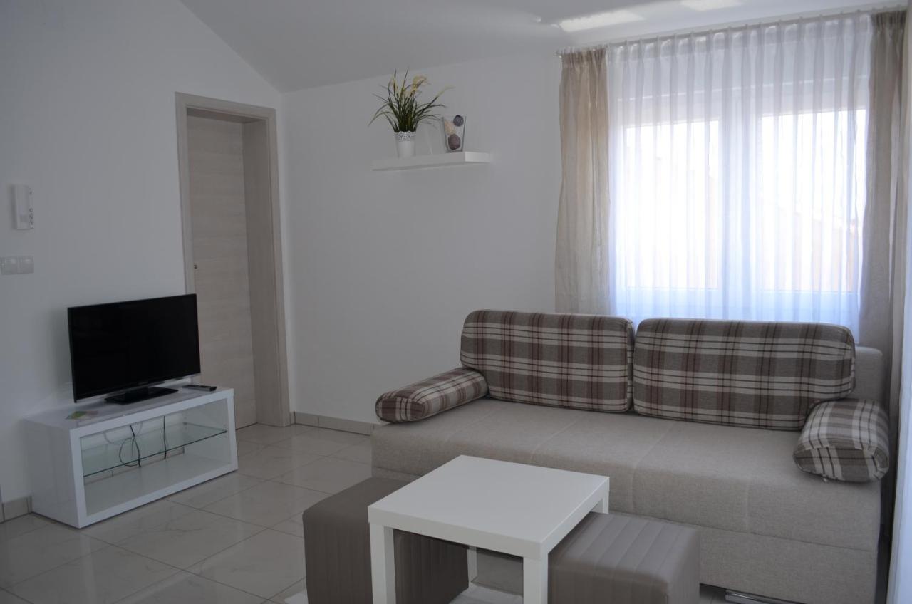 Apartments Susec バスカ エクステリア 写真
